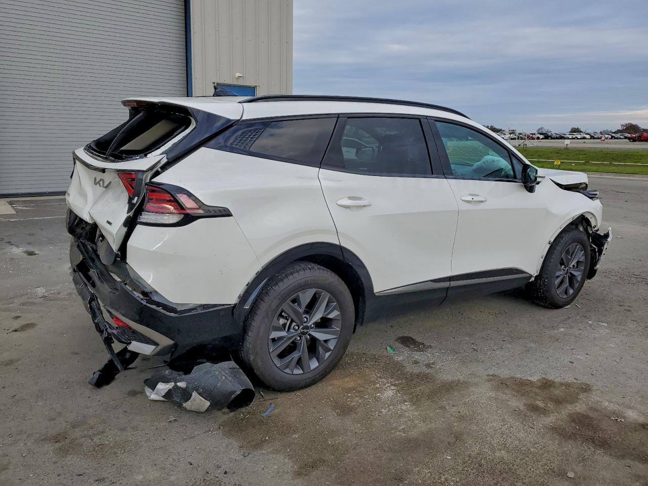 2025 KIA SPORTAGE SX PRESTIGE photo 3