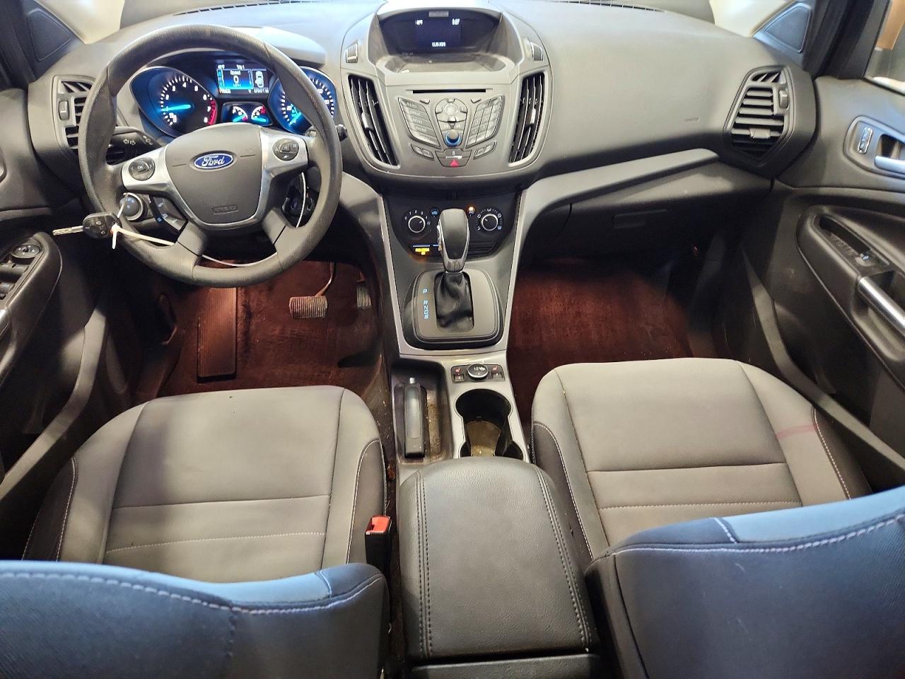 2016 FORD ESCAPE SE photo 8