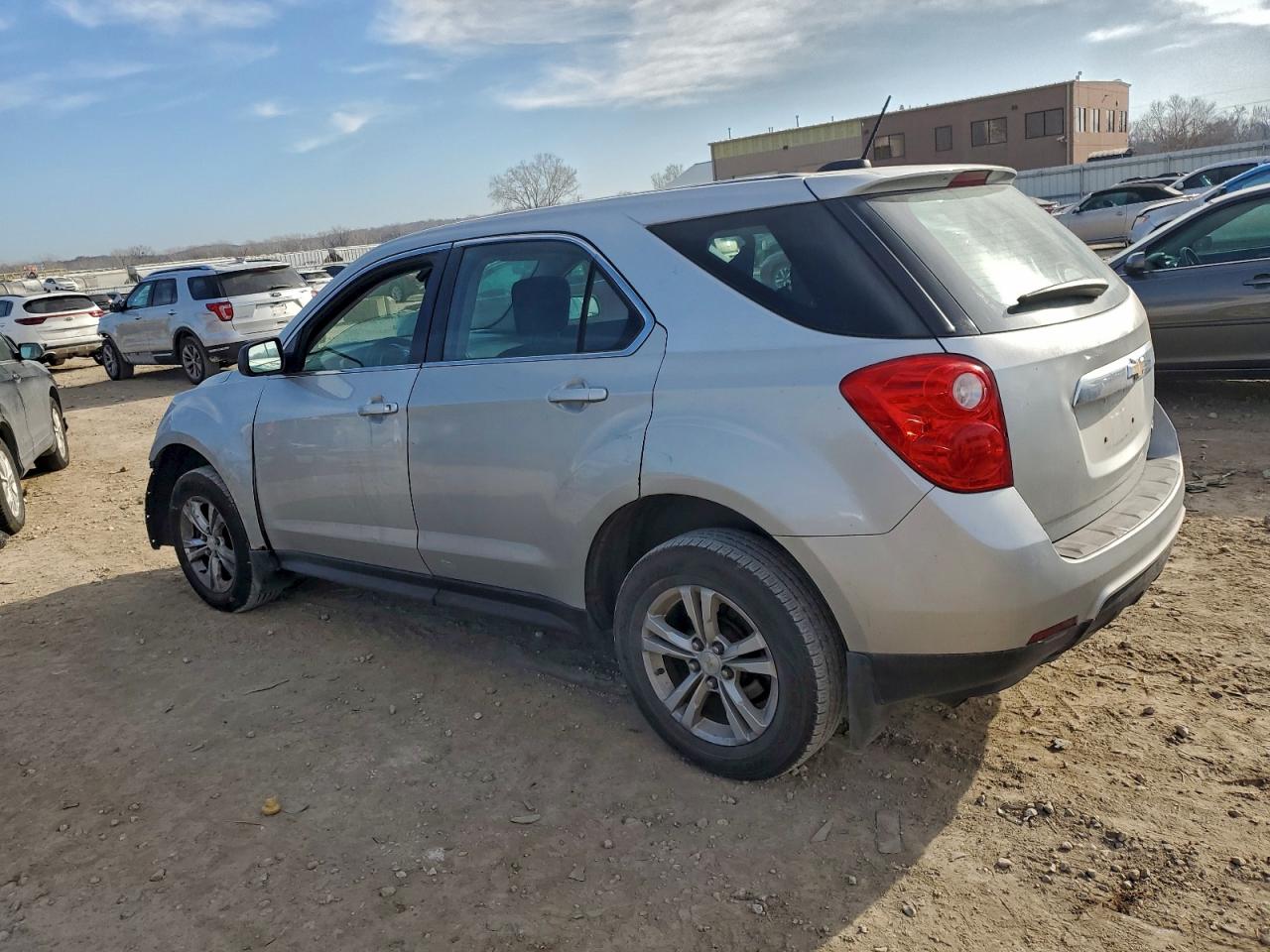 2015 CHEVROLET EQUINOX LS photo 2