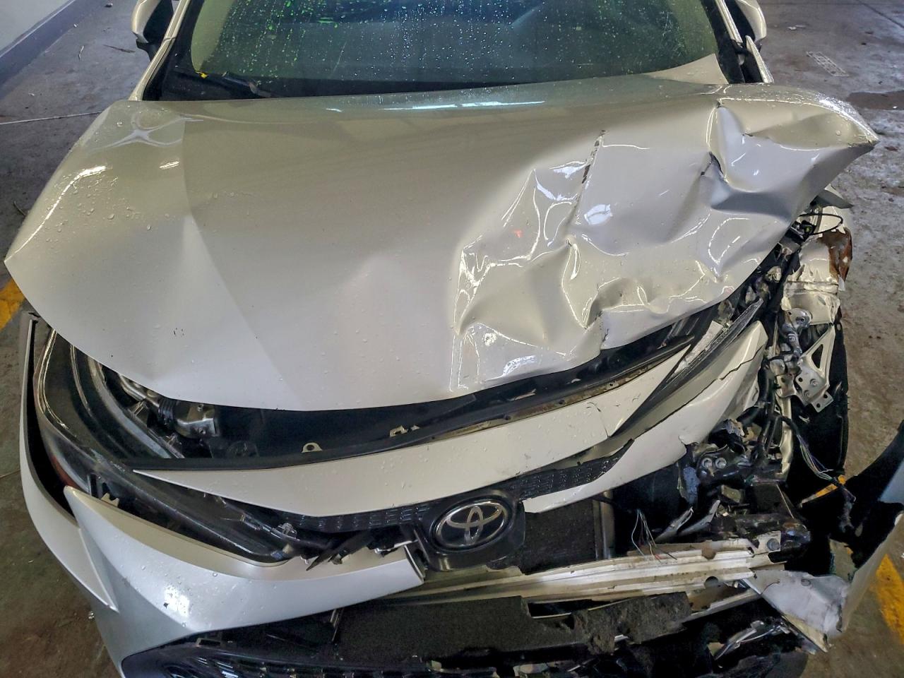 2021 TOYOTA COROLLA LE photo 11