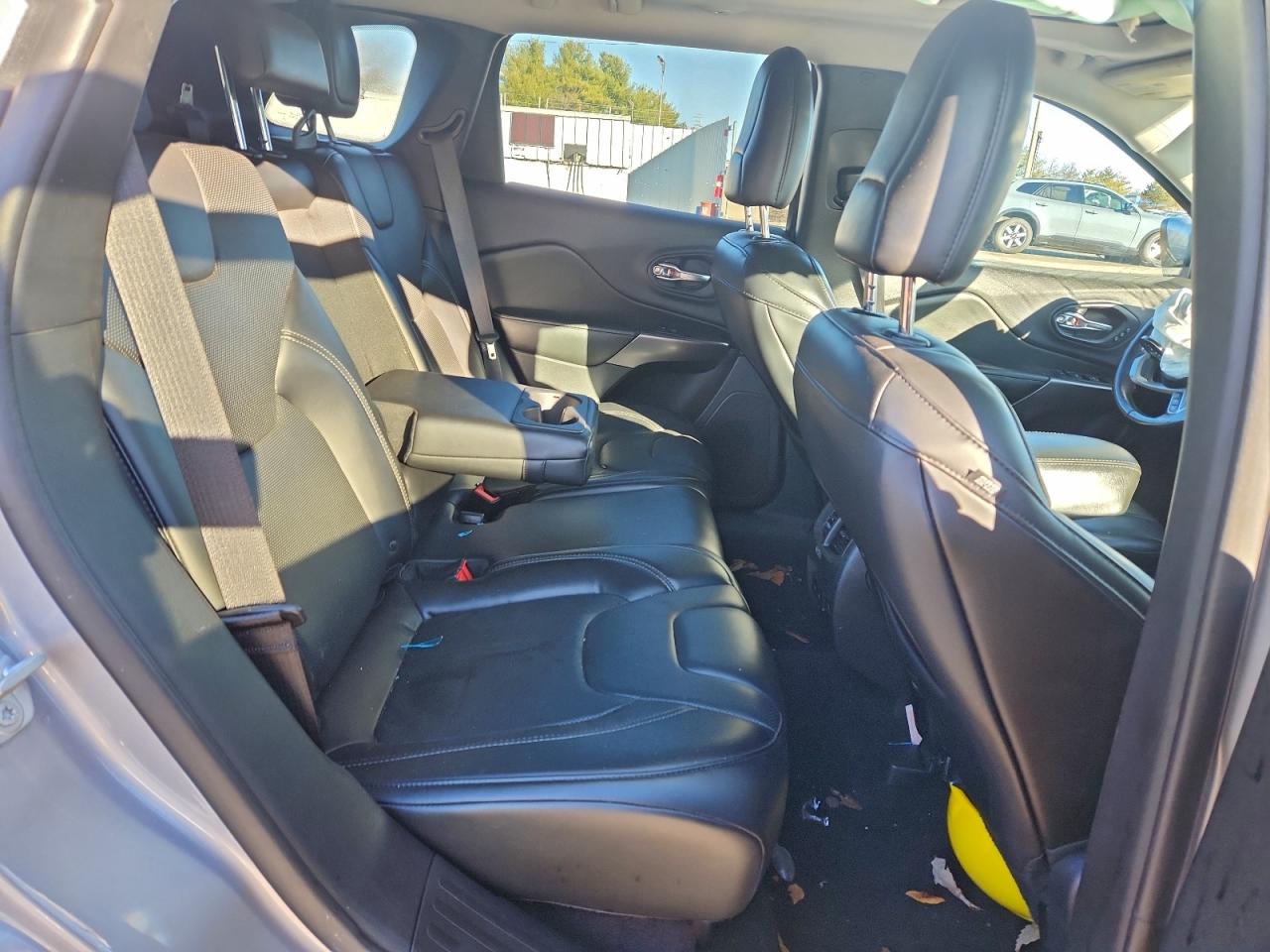 2019 JEEP CHEROKEE LIMITED photo 20