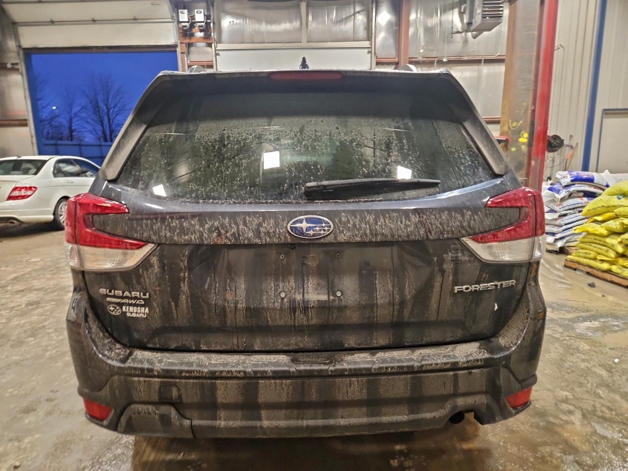 2019 SUBARU FORESTER PREMIUM photo 6