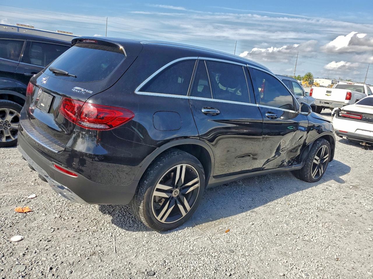 2020 MERCEDES-BENZ GLC 300 4MATIC photo 3