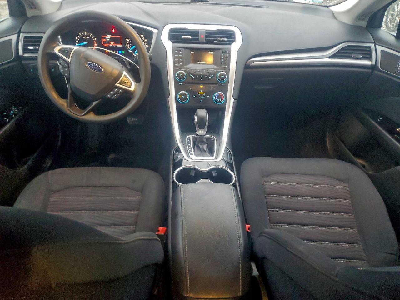 2016 FORD FUSION SE photo 8