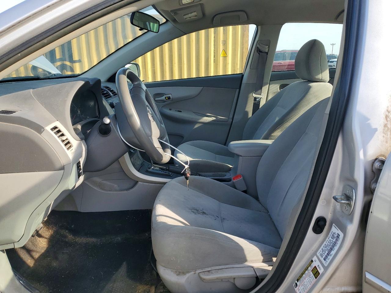 2009 TOYOTA COROLLA BASE photo 7