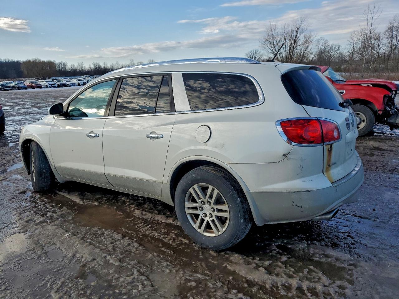 2008 BUICK ENCLAVE CXL photo 2