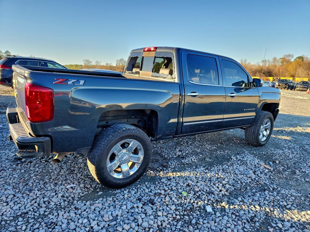 2018 CHEVROLET SILVERADO K1500 LTZ photo 3