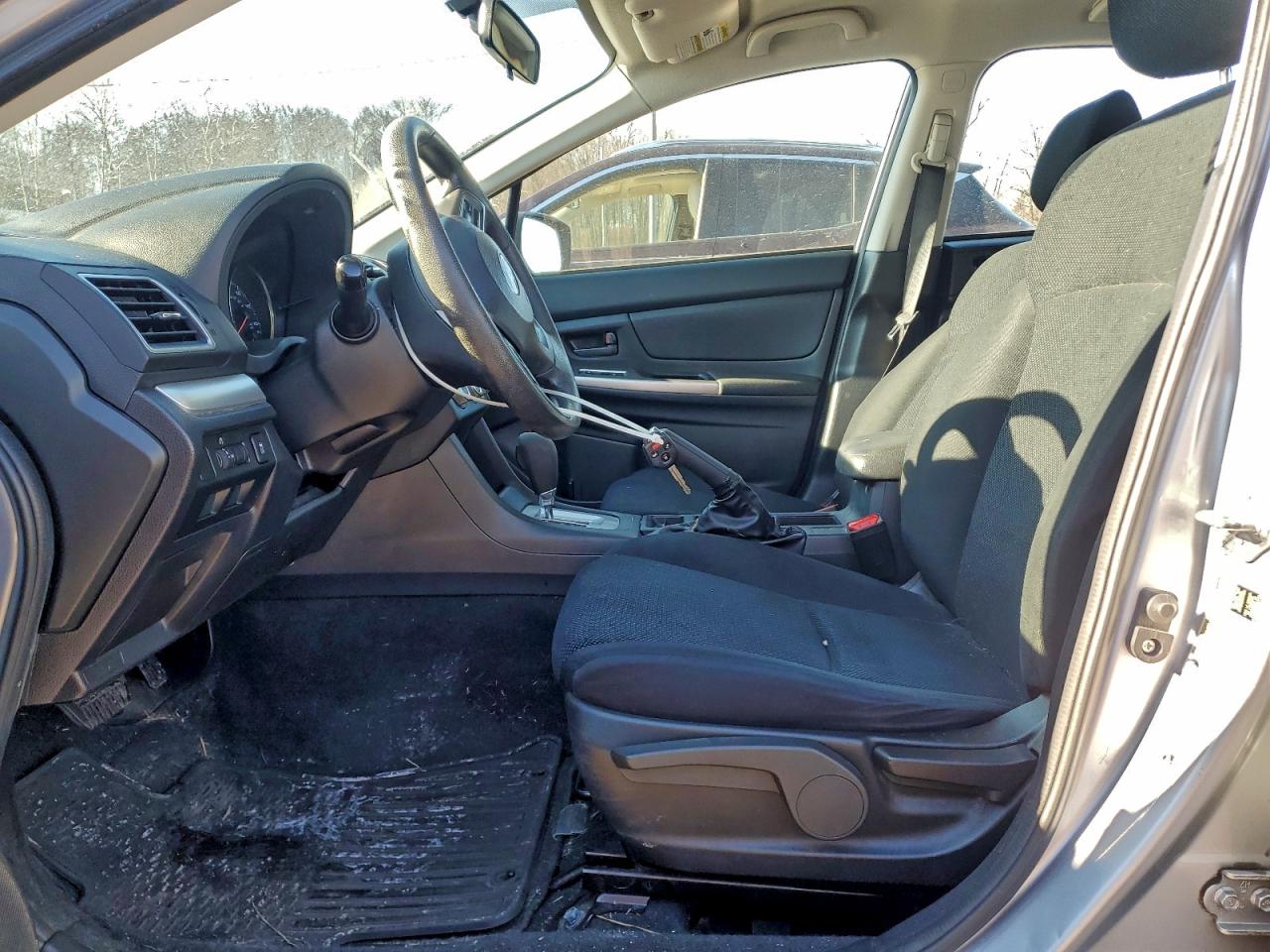 2015 SUBARU IMPREZA photo 7