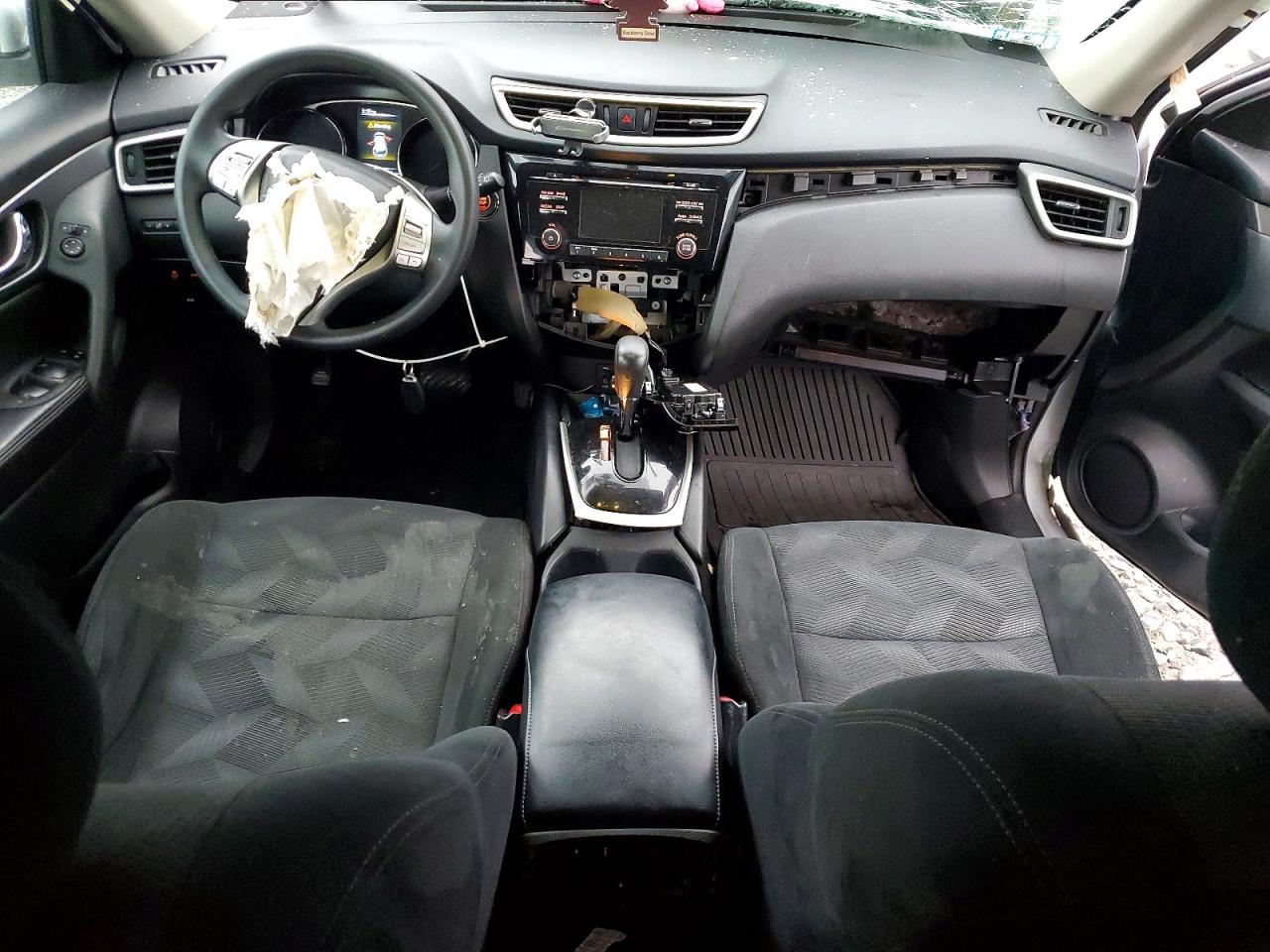2016 NISSAN ROGUE S photo 8