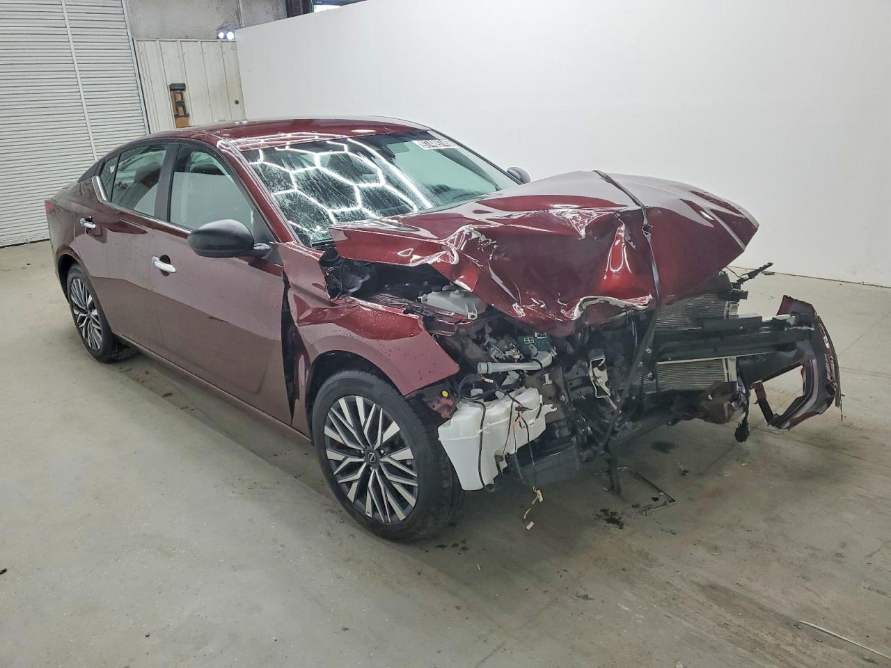 2025 NISSAN ALTIMA SV photo 4