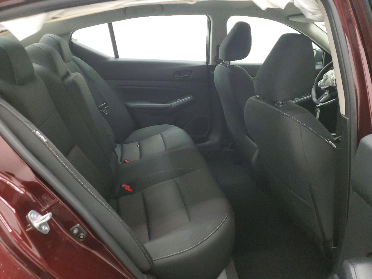2025 NISSAN ALTIMA SV photo 10