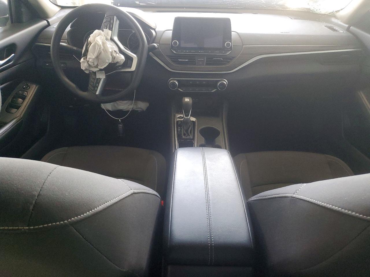 2025 NISSAN ALTIMA SV photo 8