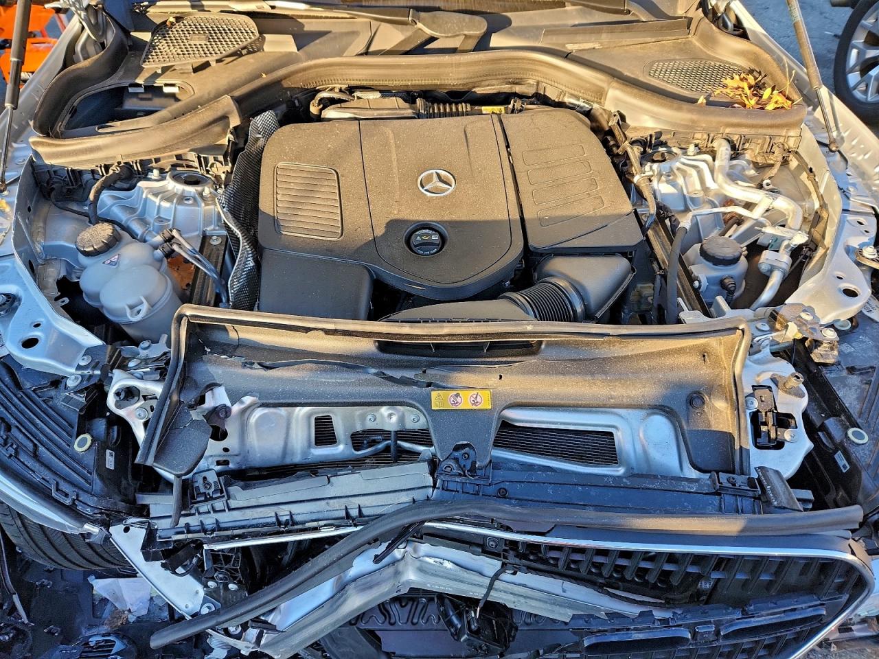 2025 MERCEDES-BENZ GLC 300 4MATIC photo 12