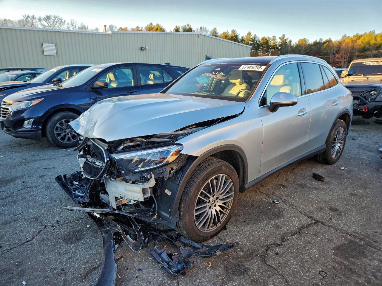 2025 MERCEDES-BENZ GLC