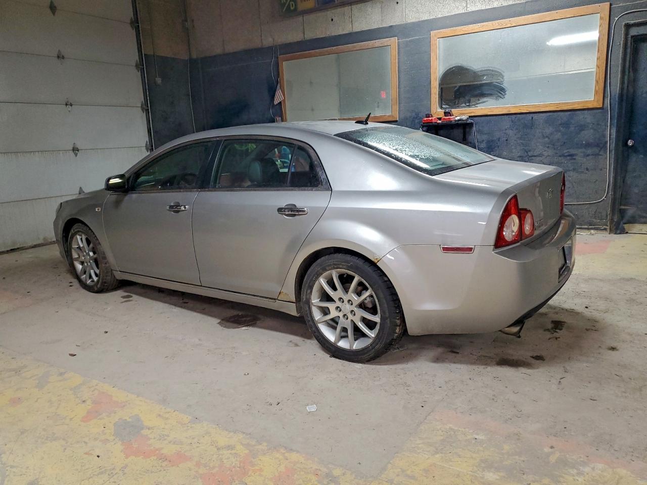 2008 CHEVROLET MALIBU LTZ photo 2