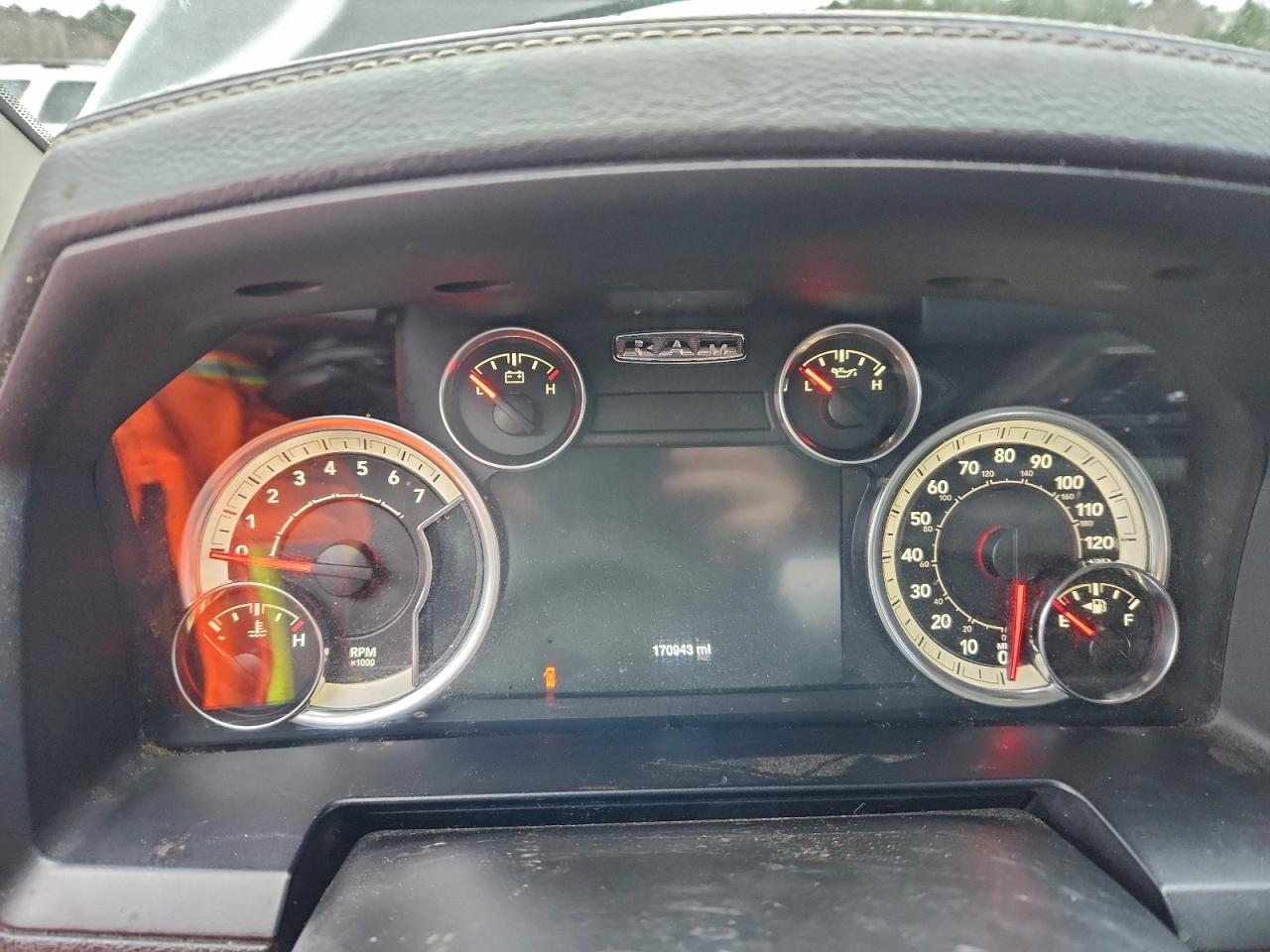2013 RAM 1500 SPORT photo 9