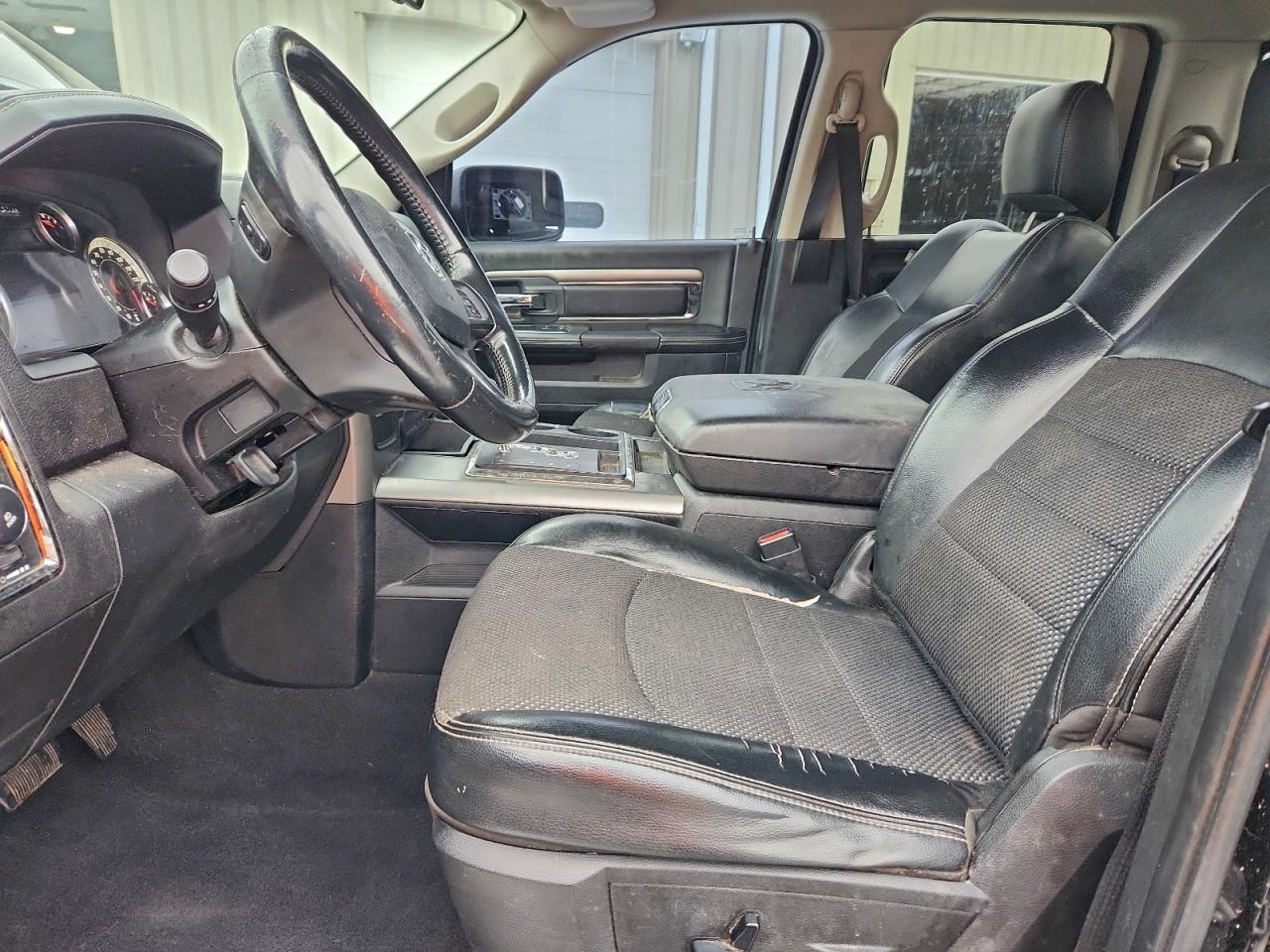 2013 RAM 1500 SPORT photo 7