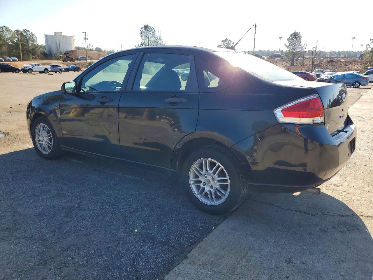 2009 FORD FOCUS photo 2