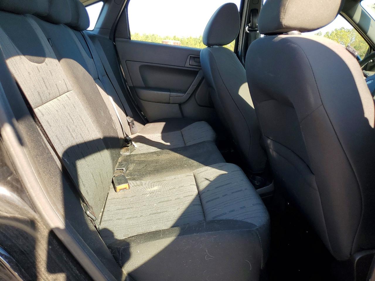 2009 FORD FOCUS photo 10