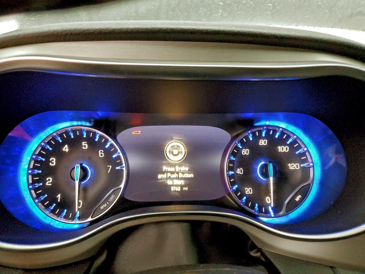 2024 CHRYSLER PACIFICA LIMITED photo 9