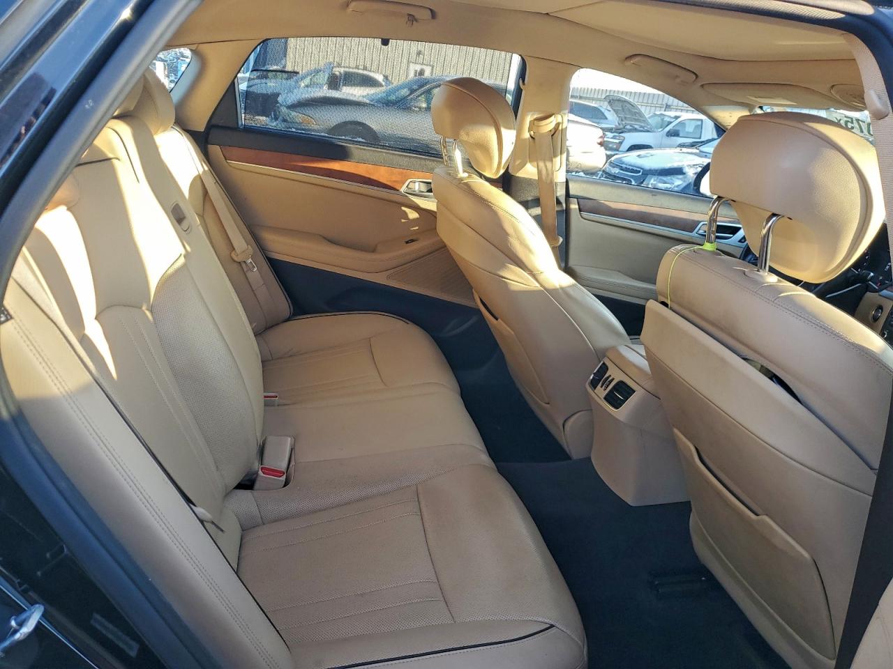 2015 HYUNDAI GENESIS 5.0L photo 10