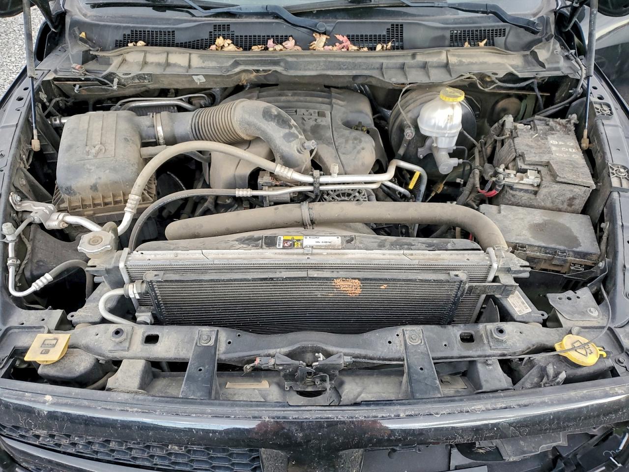 2018 RAM 1500 SPORT photo 11