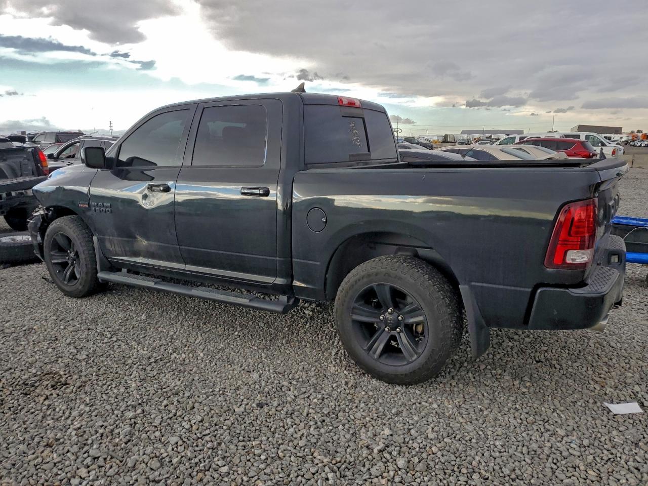2018 RAM 1500 SPORT photo 2