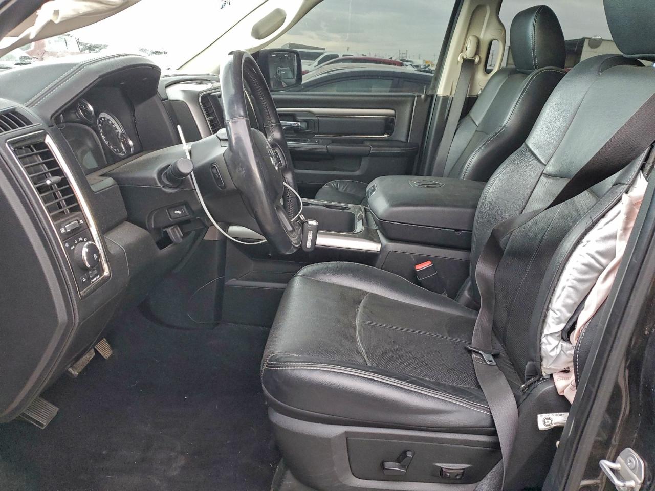 2018 RAM 1500 SPORT photo 7