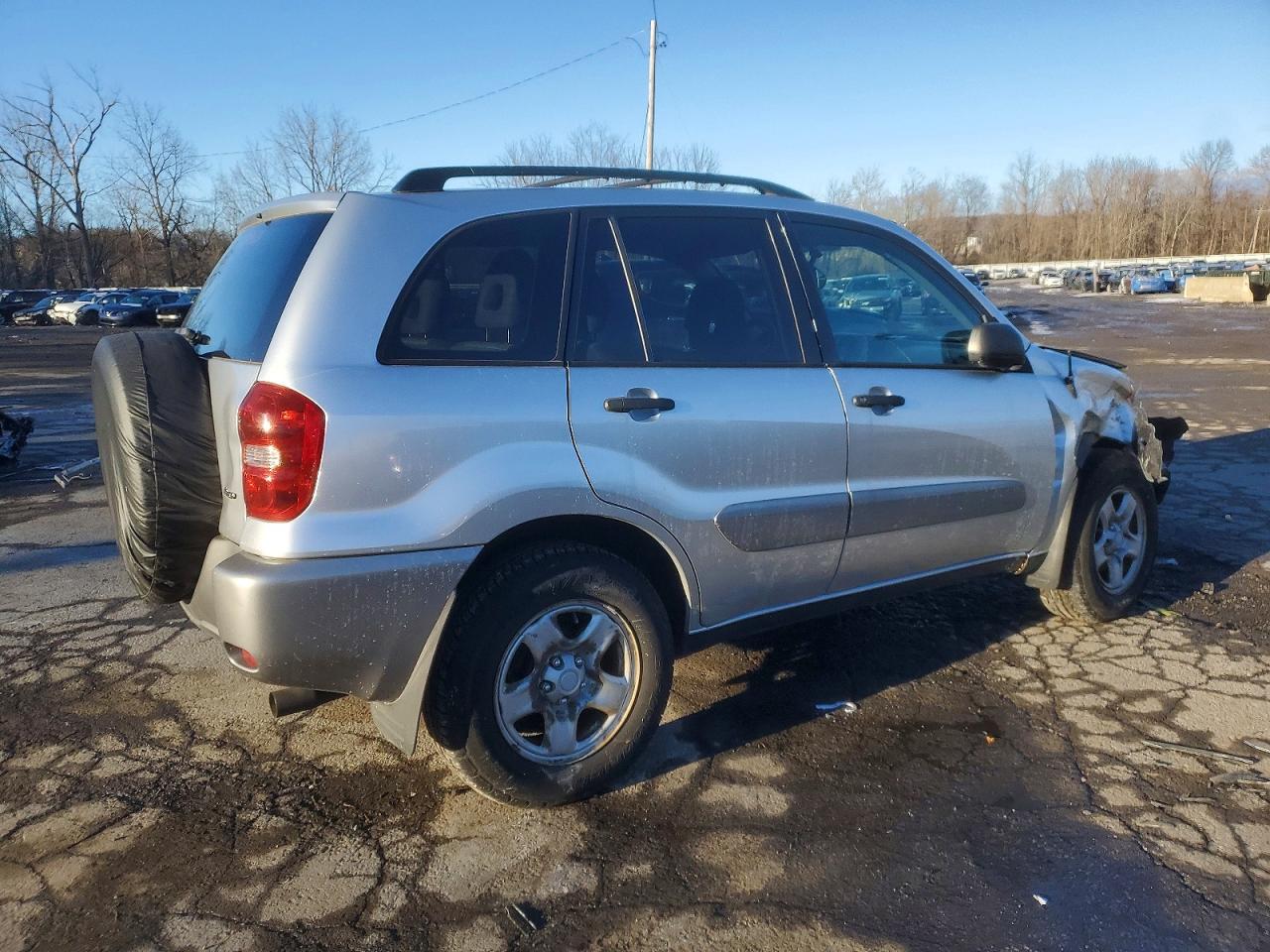 2005 TOYOTA RAV4 photo 3