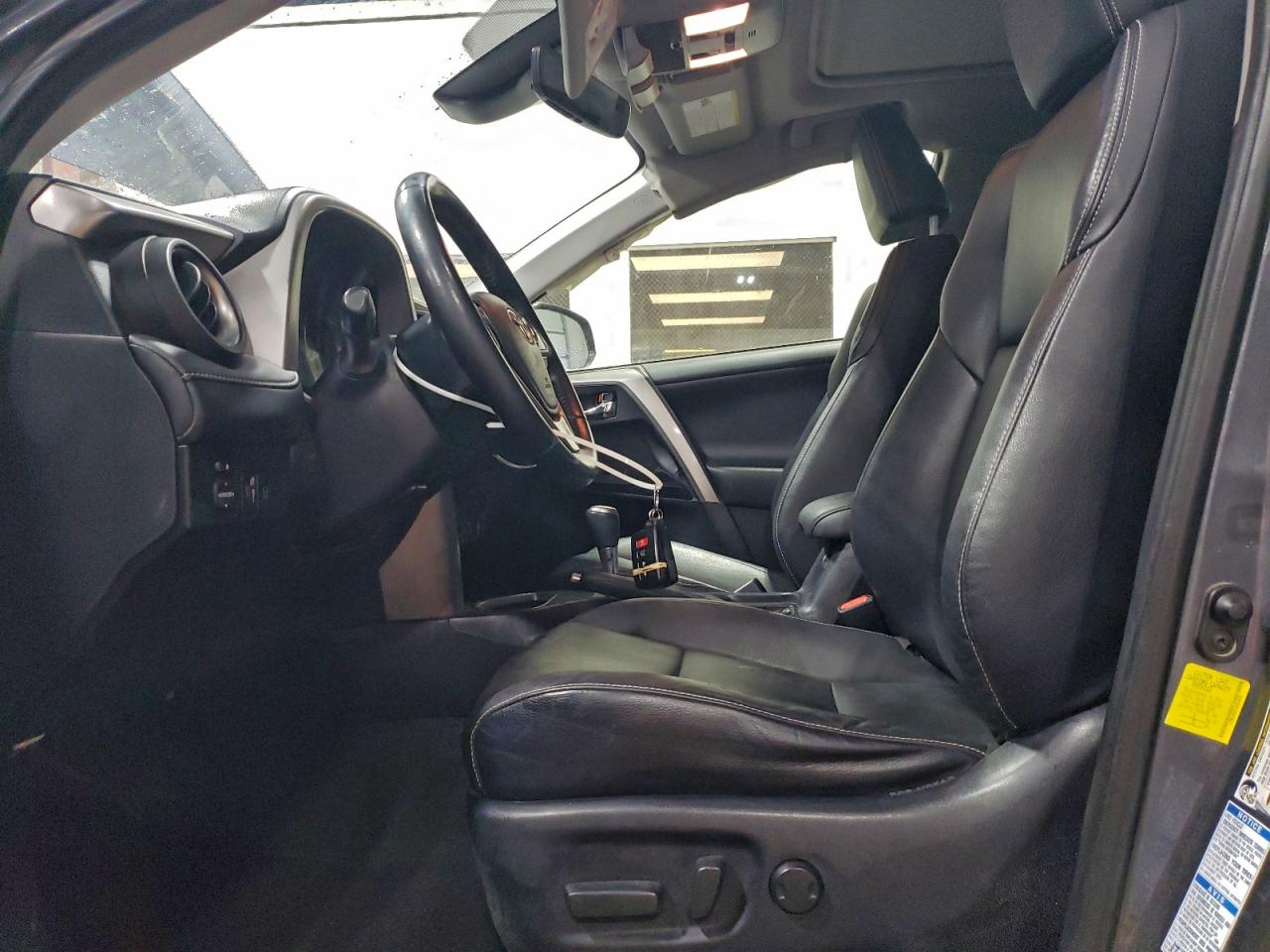 2016 TOYOTA RAV4 HV LIMITED photo 7