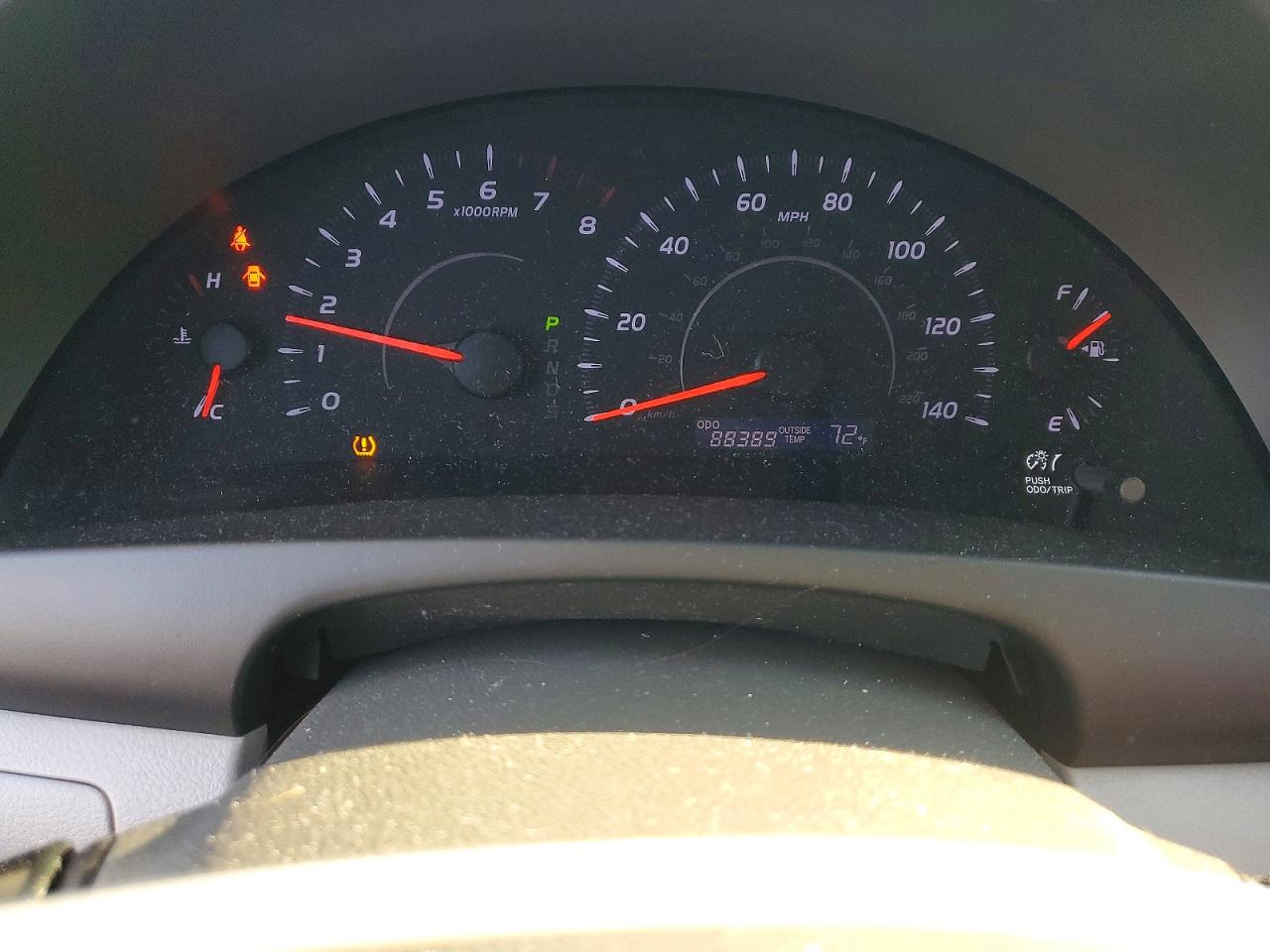 2011 TOYOTA CAMRY LE photo 9