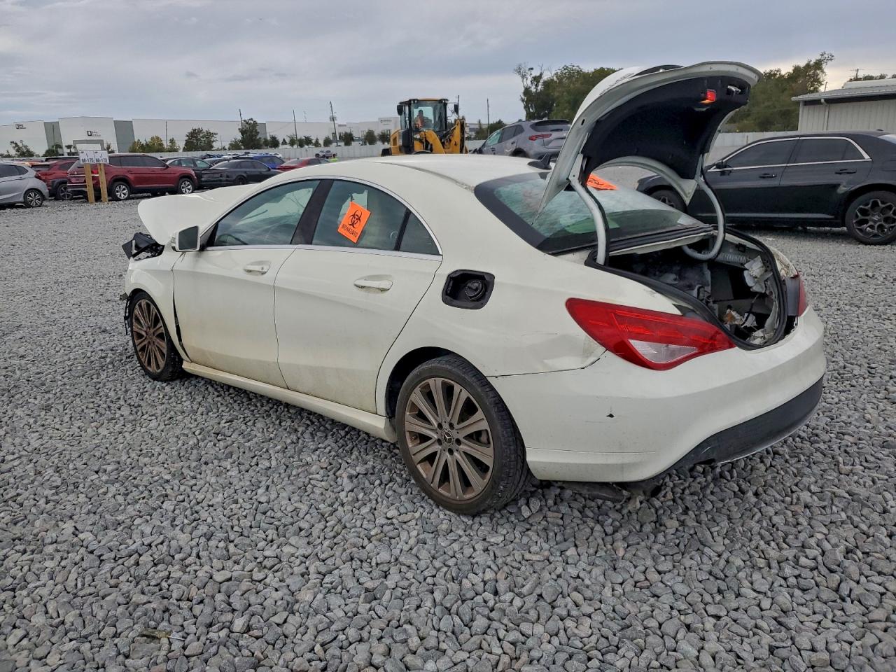 2018 MERCEDES-BENZ CLA 250 photo 2