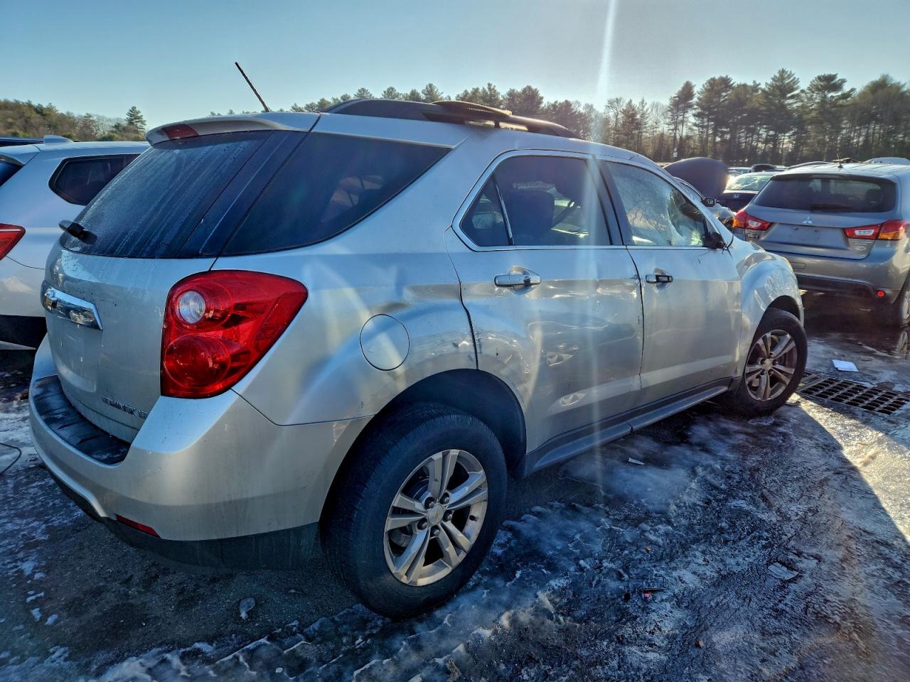 2015 CHEVROLET EQUINOX LT photo 3