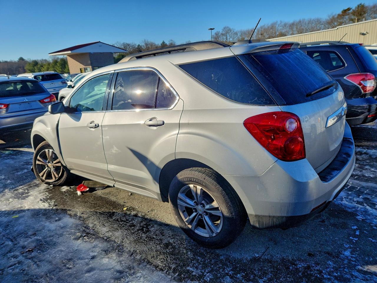 2015 CHEVROLET EQUINOX LT photo 2