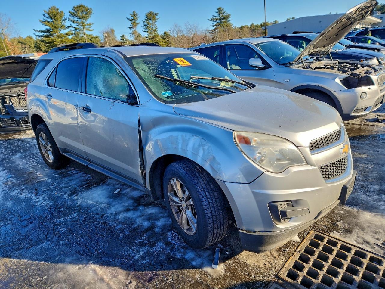 2015 CHEVROLET EQUINOX LT photo 4