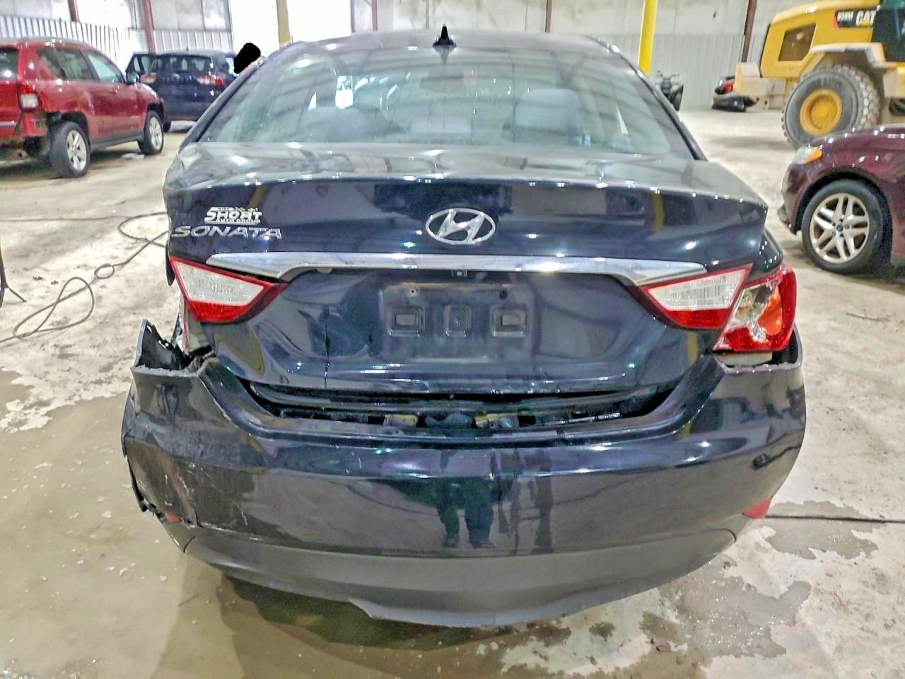 2014 HYUNDAI SONATA GLS photo 6