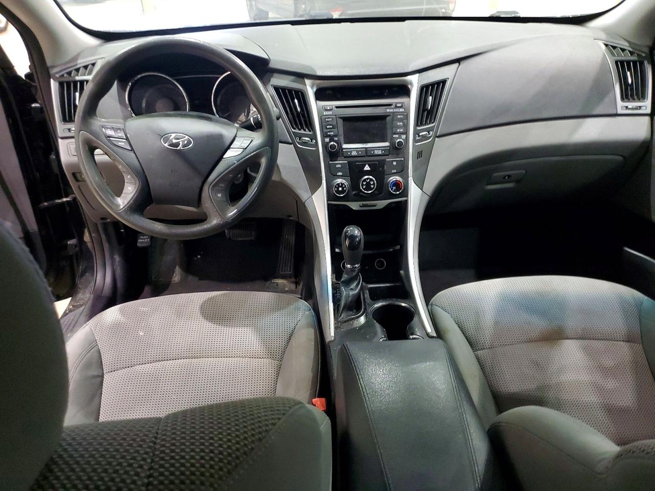 2014 HYUNDAI SONATA GLS photo 8