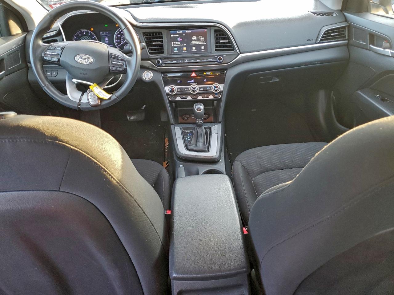 2020 HYUNDAI ELANTRA SEL photo 8