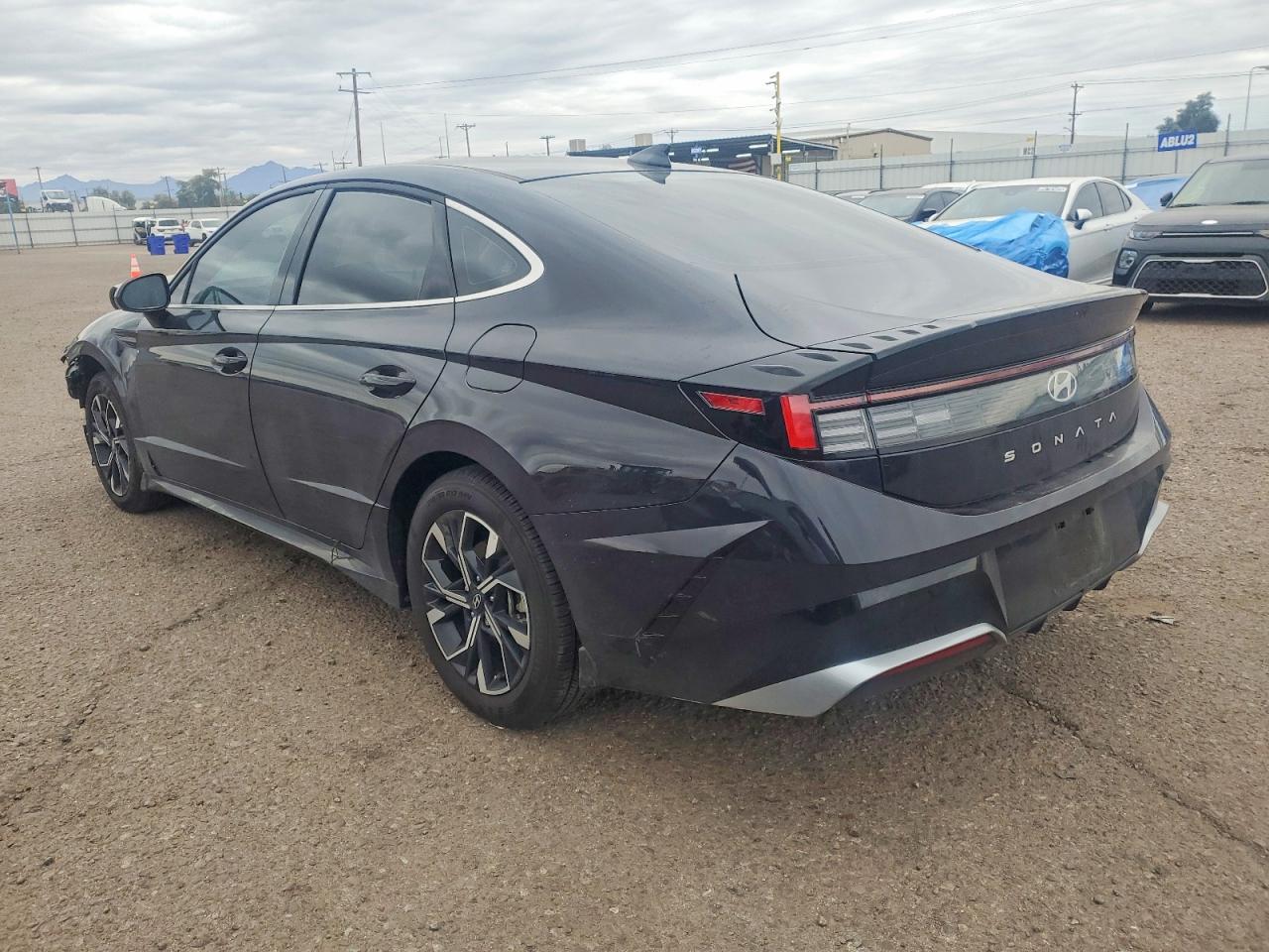 2025 HYUNDAI SONATA SEL photo 2