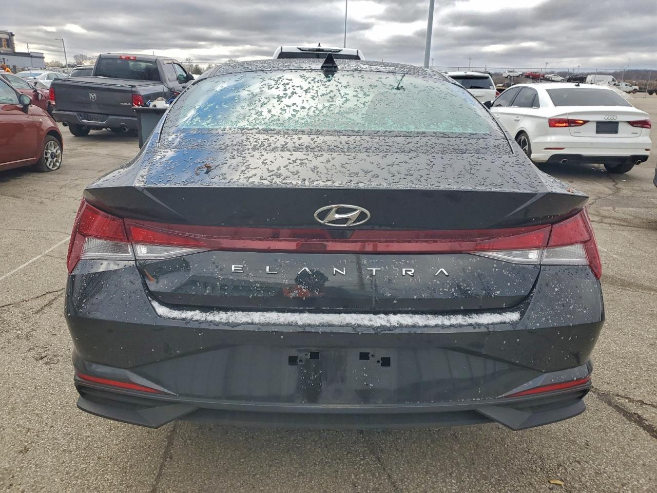 2023 HYUNDAI ELANTRA SEL photo 6