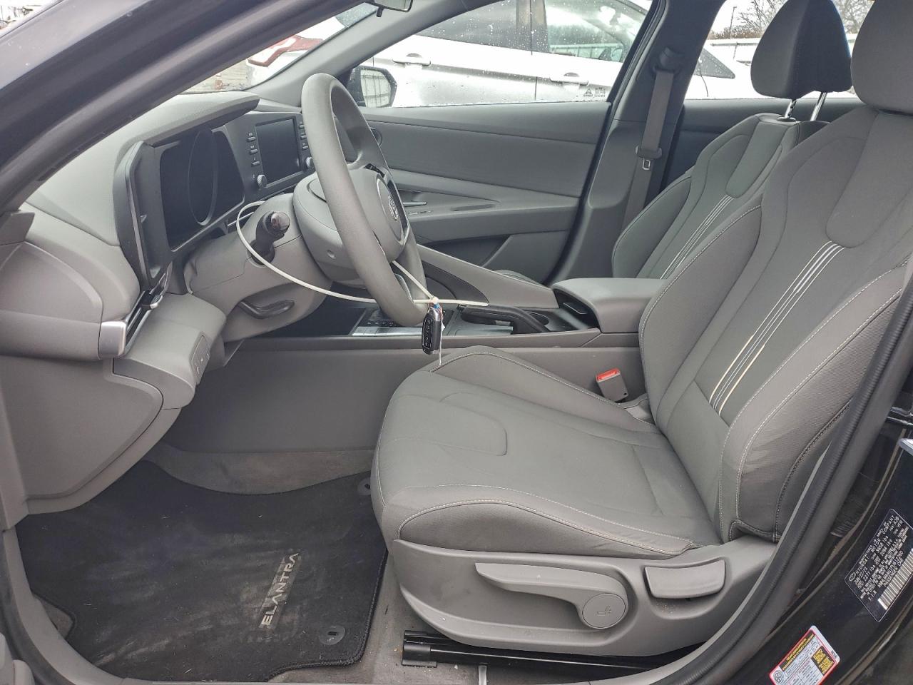 2023 HYUNDAI ELANTRA SEL photo 7