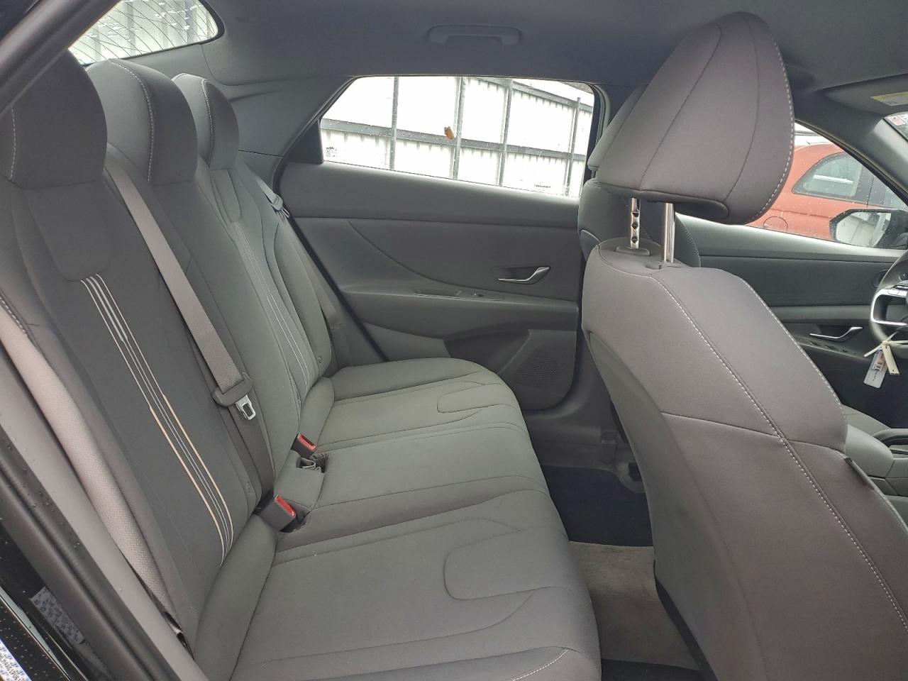 2023 HYUNDAI ELANTRA SEL photo 10