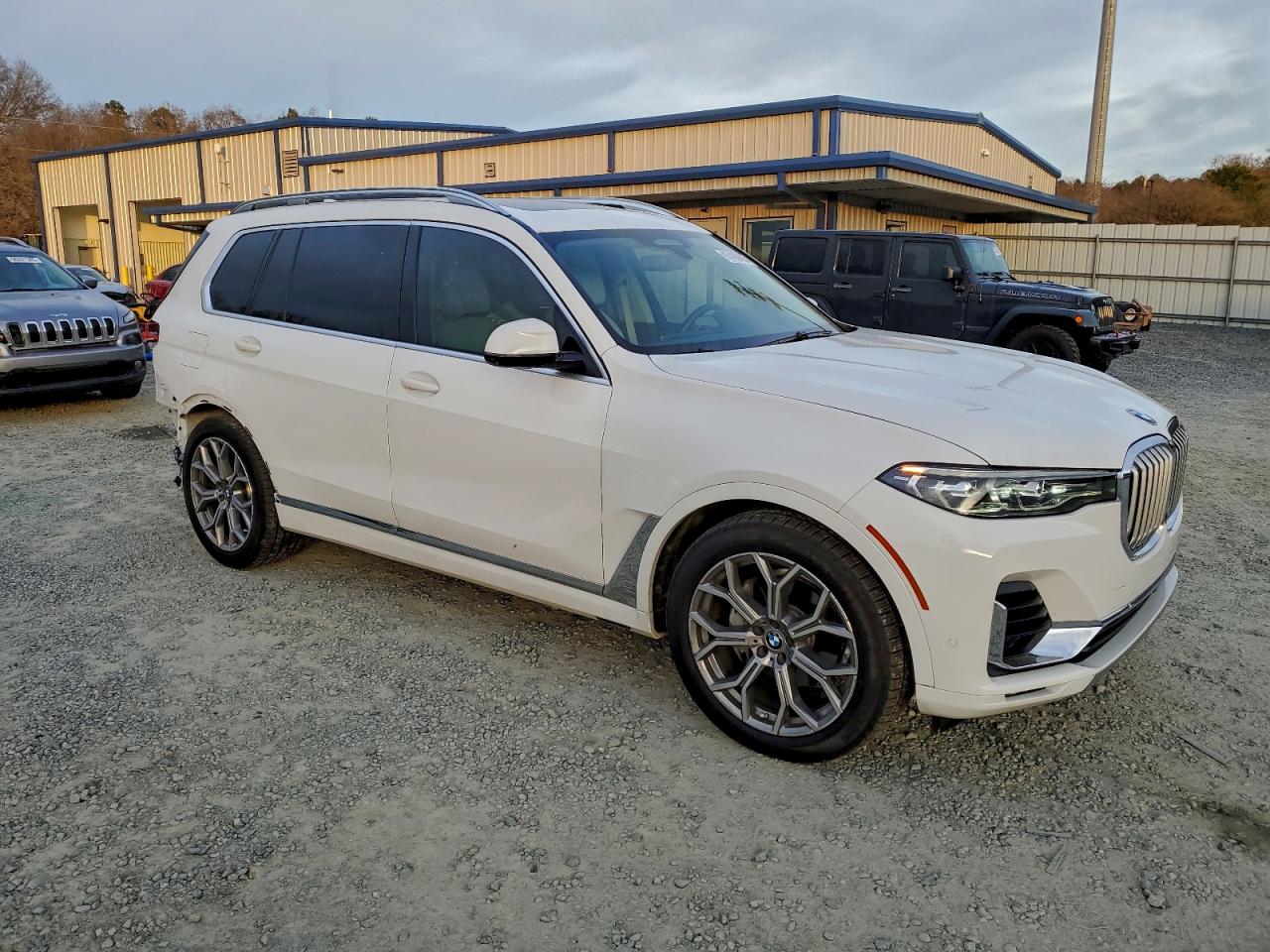 2020 BMW X7 XDRIVE40I photo 4