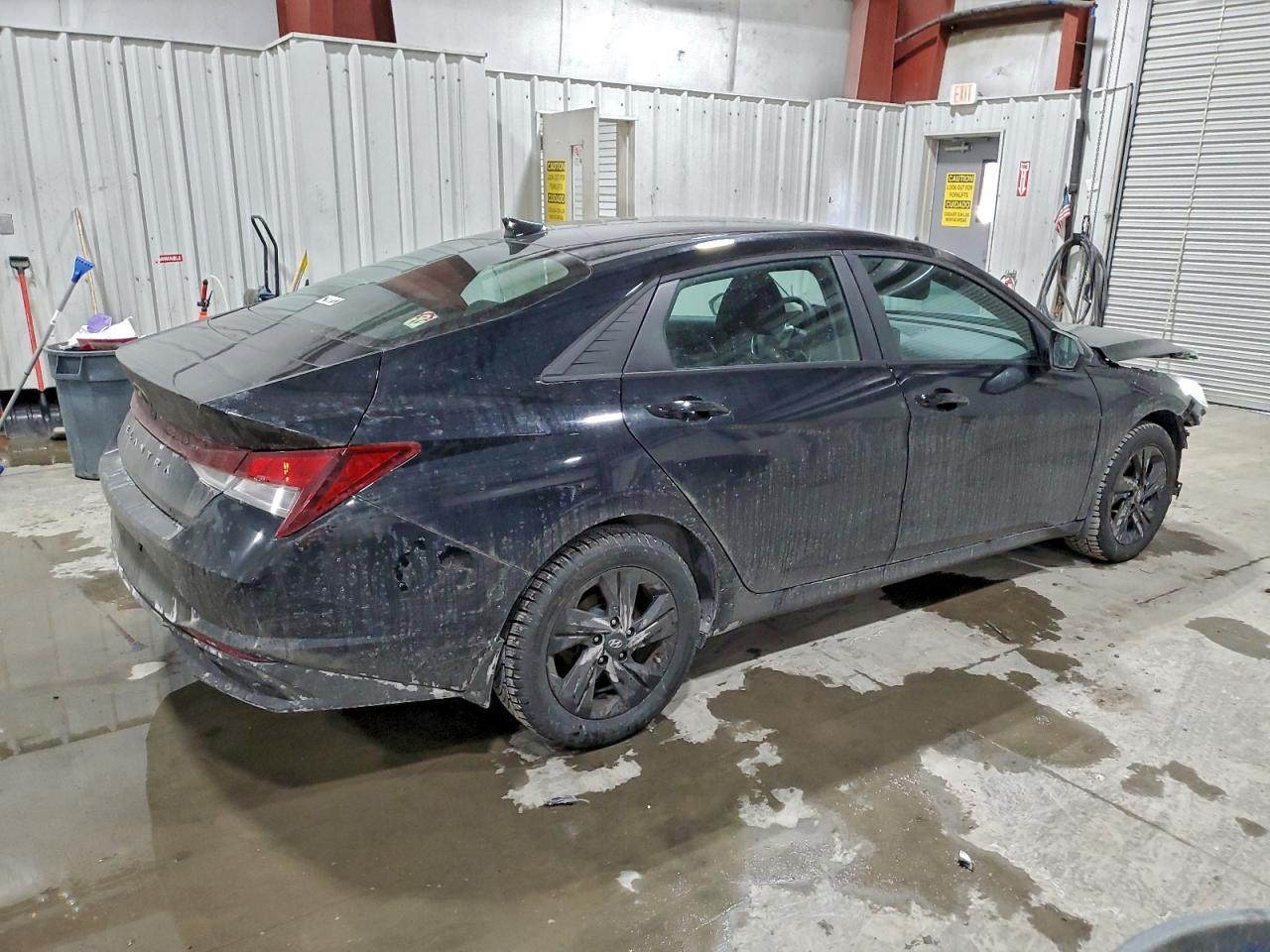 2021 HYUNDAI ELANTRA SEL photo 3