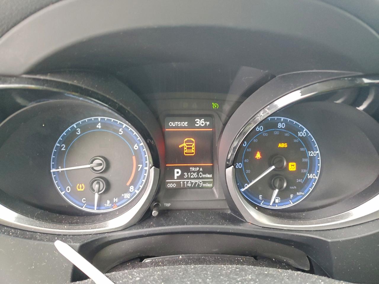 2015 TOYOTA COROLLA L photo 9