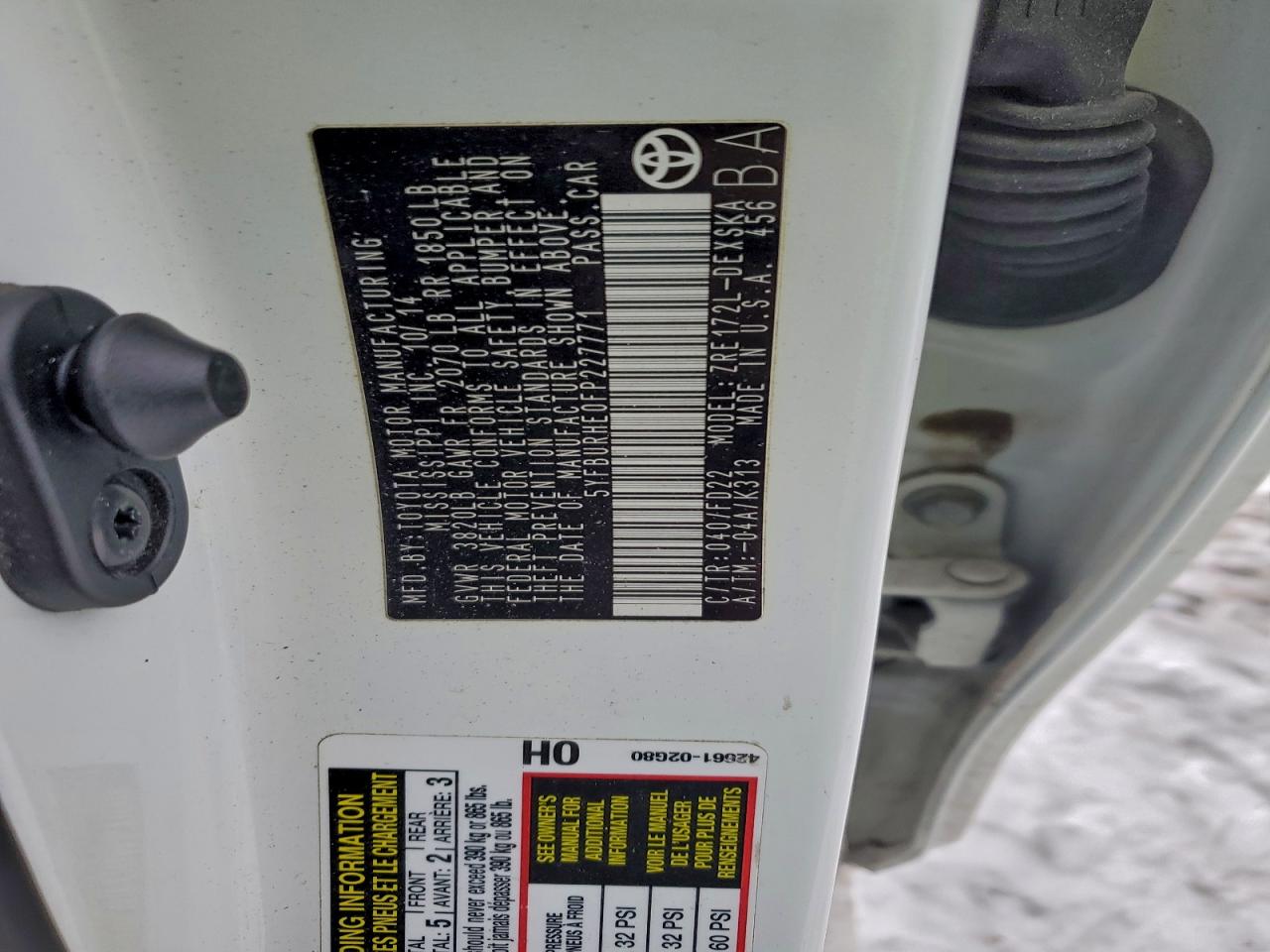 2015 TOYOTA COROLLA L photo 12
