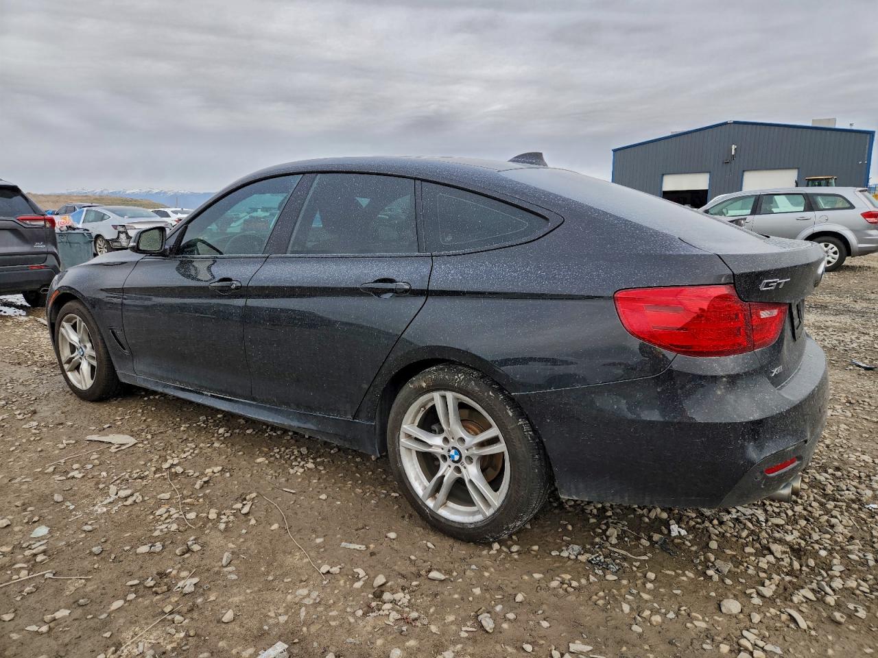 2015 BMW 328 XIGT SULEV photo 2