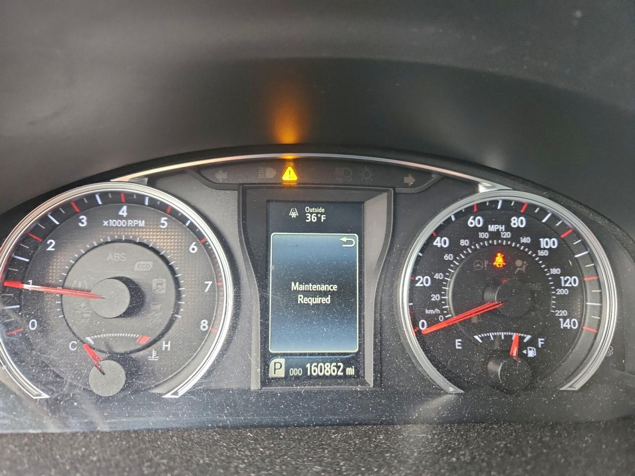 2016 TOYOTA CAMRY LE photo 9