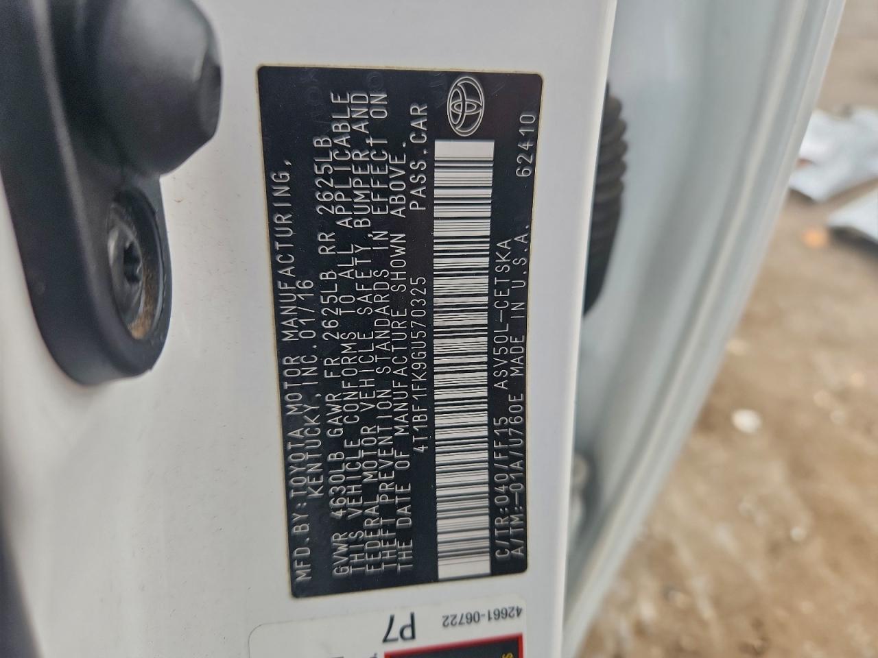 2016 TOYOTA CAMRY LE photo 13