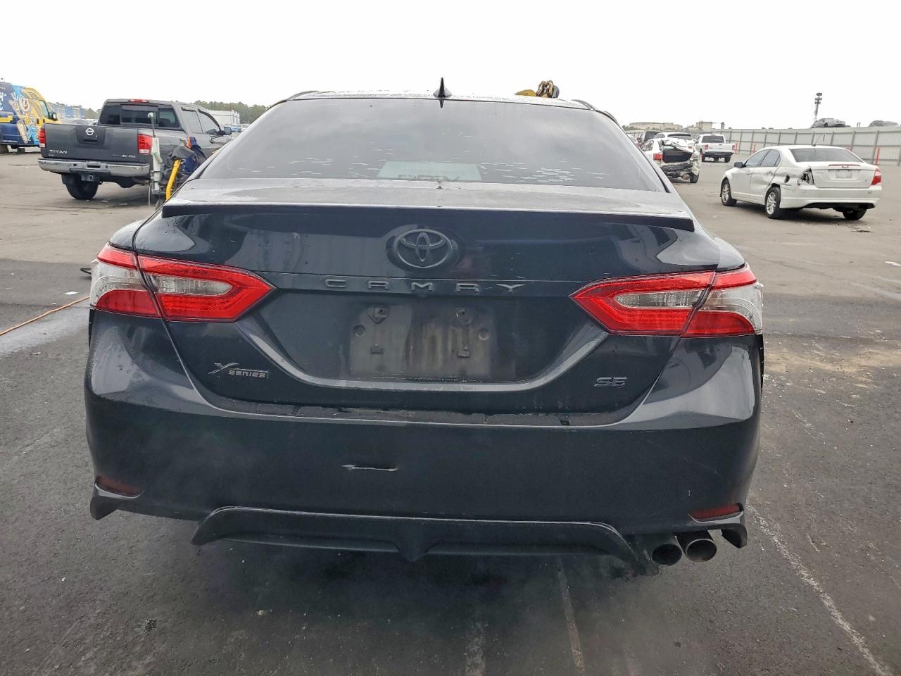 2019 TOYOTA CAMRY L photo 6
